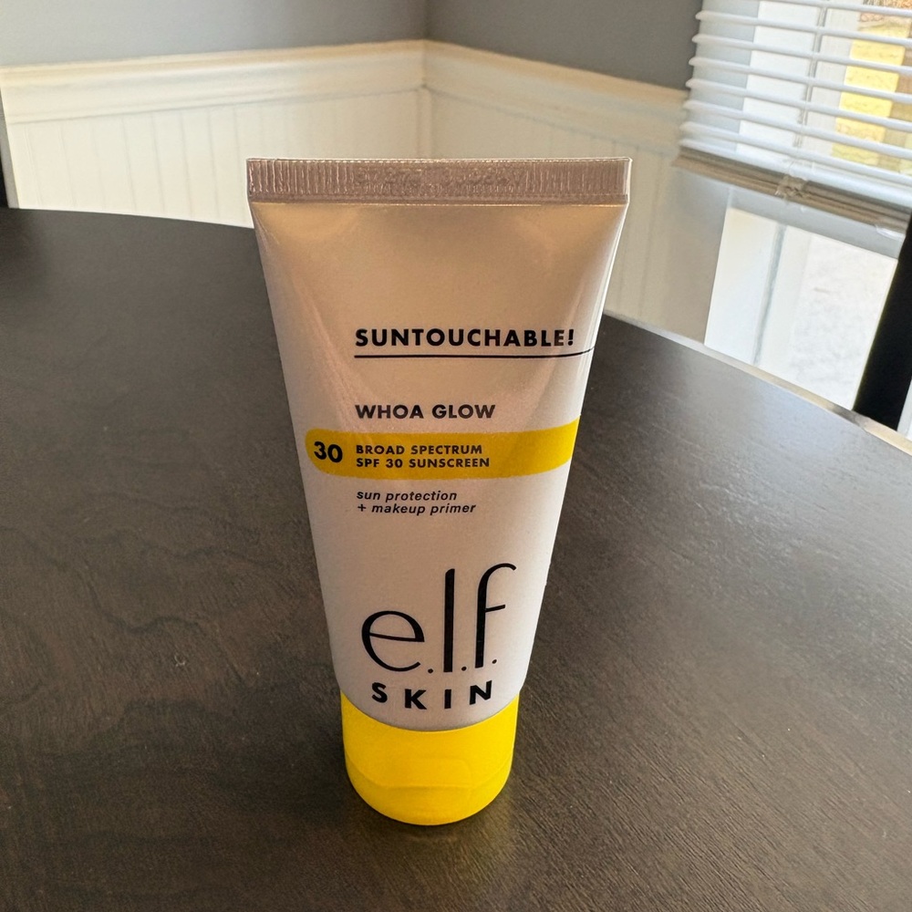 ELF skin suntouchable whoa glow sun protection + make up primer